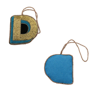 Suspension alphabet : Lettre D